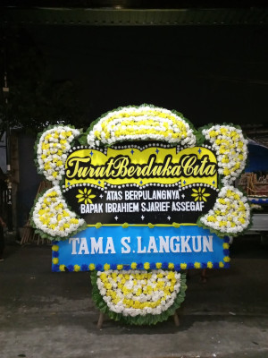Papan Bunga Duka di Molas